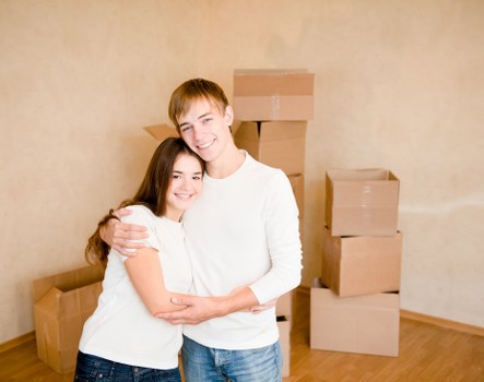 Experienced movers coordinating a smooth relocation process
